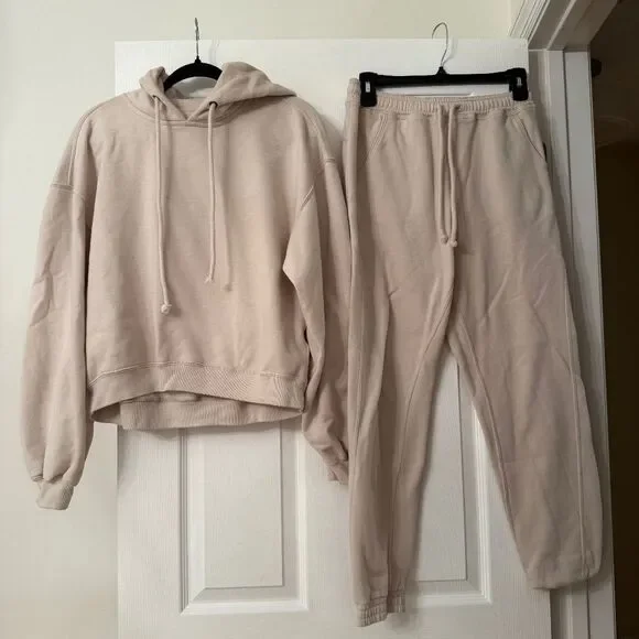 Abercrombie & Fitch Cream Hoodie Sweatshirt & Joggers Set - Picture 1 of 7